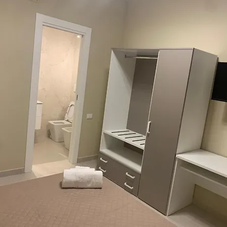 Riva Del Sole Bed & Breakfast 4*