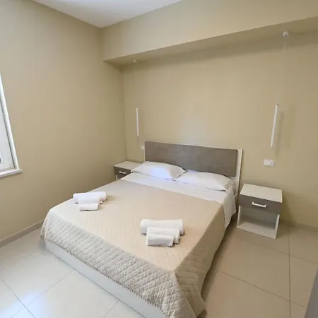 Riva Del Sole 4* トロペーア